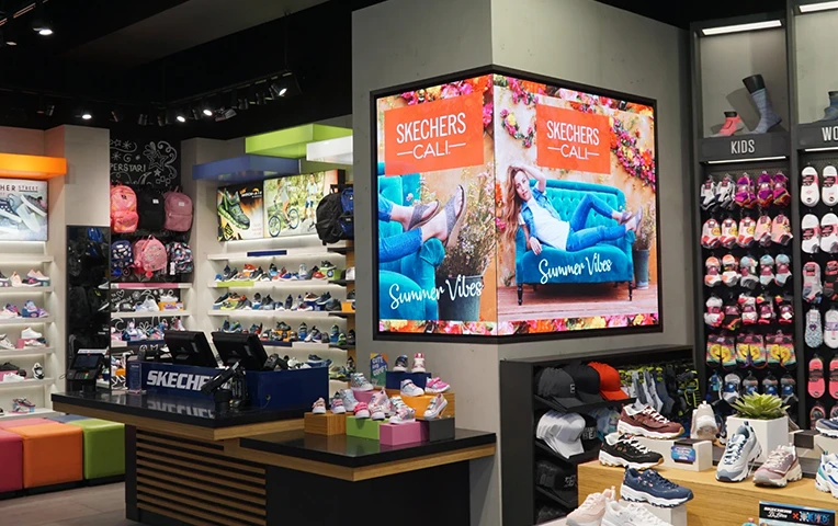 Digital commercial display